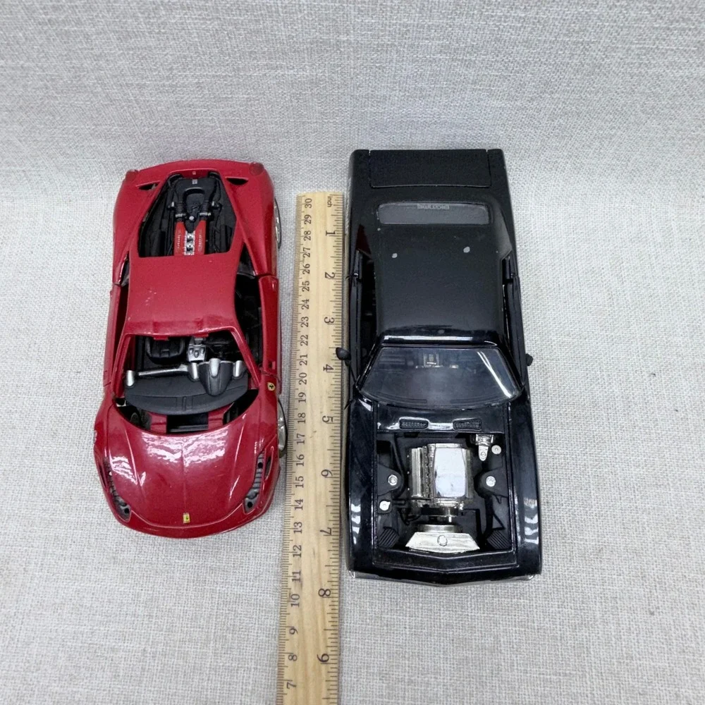 Jada 1970 Plymouth Hemi Cuda & Maisto Ferrari 458 Italia 1/24 Diecast Car Lot
